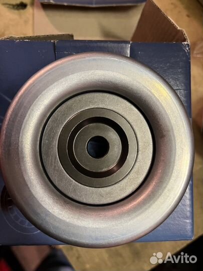 Ролик ремня приводного Mitsubishi