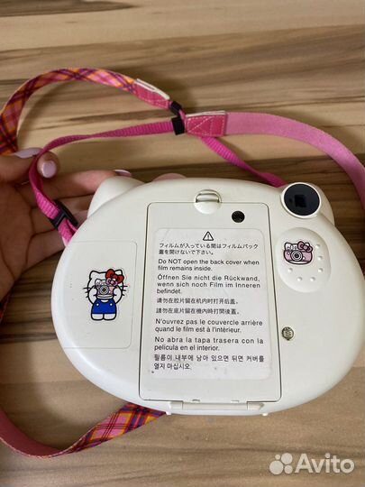 Мгновенный фотоаппарат Instax mini Hello Kitty