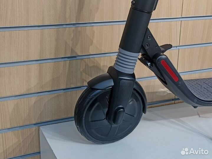 Электросамокат Ninebot KickScooter ES1