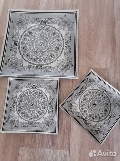 Набор тарелок