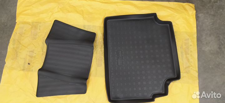 Комплект резиновых ковров в салон KIA K5