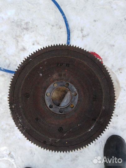 Маховик Renault Megane K7M 2001