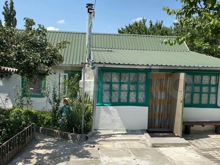 Дом 35 м² на участке 3 сот.