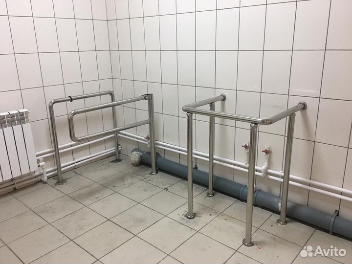 Поpучни приcтенные для пожилых и инвалидов