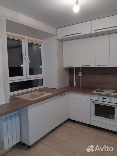 Кухонный гарнитур угловой