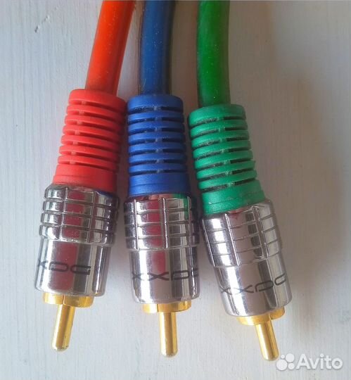 Аудио-видео кабель 3RCA-3RCA daxx V63, 2,5м