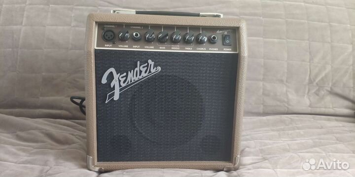 Комбоусилитель Fender Acoustasonic 15