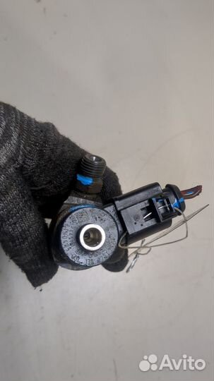 Форсунка топливная Volkswagen Tiguan, 2012