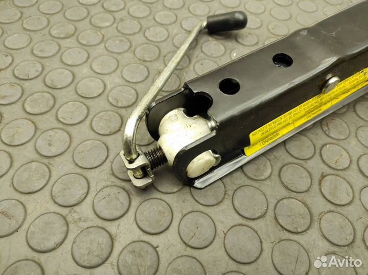 Домкрат Volkswagen Passat Cc B6 cdaa 1.8 TSI 2013