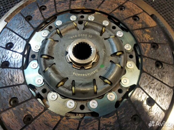 Маховик 415043110 Ауди Фольксваген Шкода Сеат