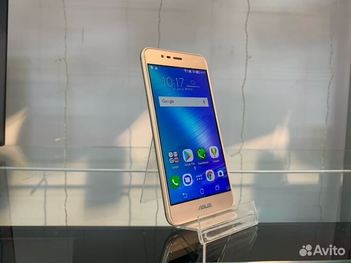 Смартфон Asus Zenfone 3 Max