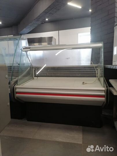 Холодильная витрина cryspi