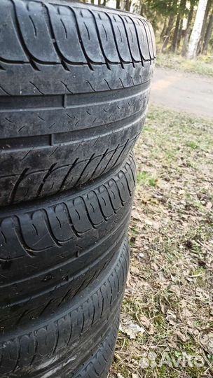 Bfgoodrich Traction T/A 215/65 R16