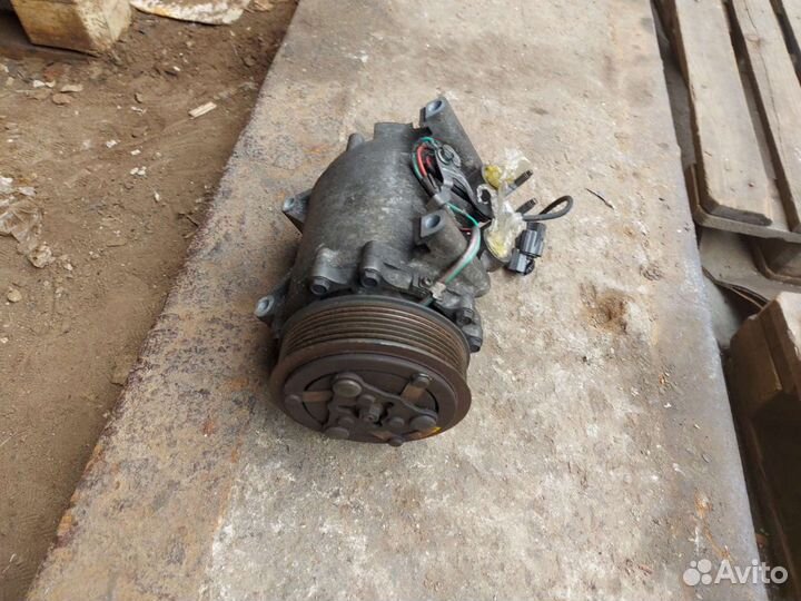 Компрессор кондиционера Хонда Аккорд 7
