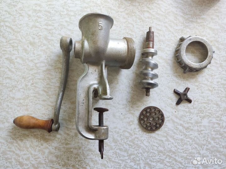 Мясорубка металл ручная