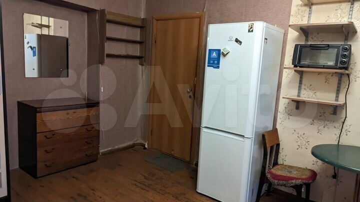 Комната 27 м² в 4-к., 4/4 эт.