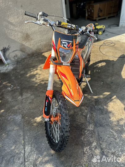 Regulmoto Crosstrec 300