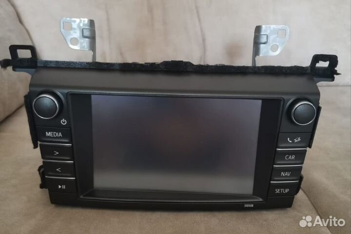 Автомагнитола на toyota rav4