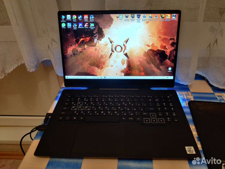 Игровой ноутбук honor hunter V700