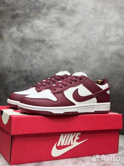 Кроссовки Nike Dunk New