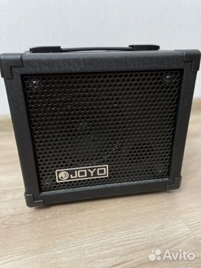 Комбоусилитель joyo DC-15
