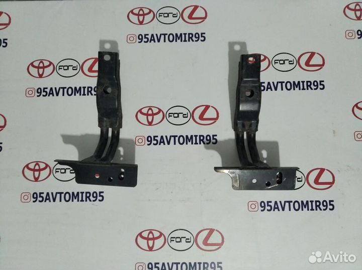 Кронштейн стойки переднего стабилизатора toyota