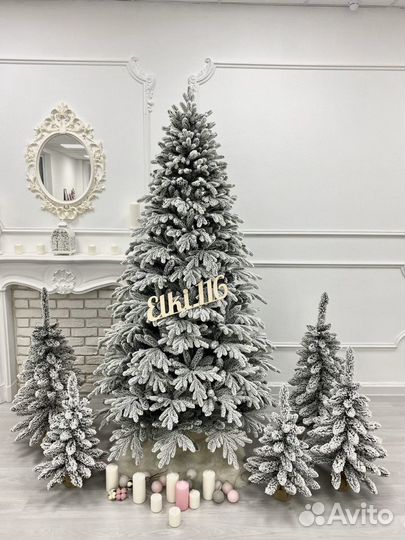 Заснеженная елка