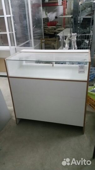 Прилавок полуостекленный П02