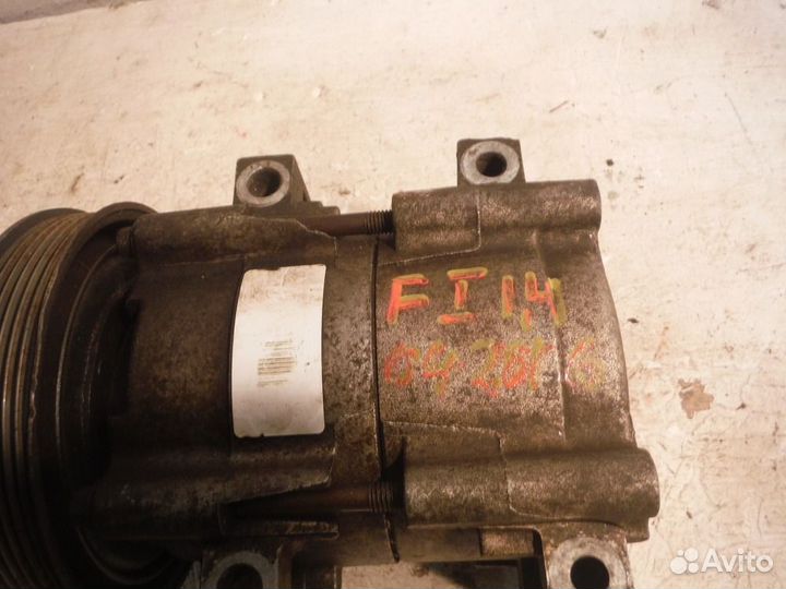 Компрессор кондиционера Ford Focus 1 2002