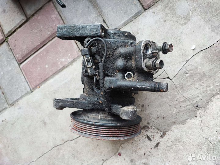 Компрессор кондиционера toyota chaser 80