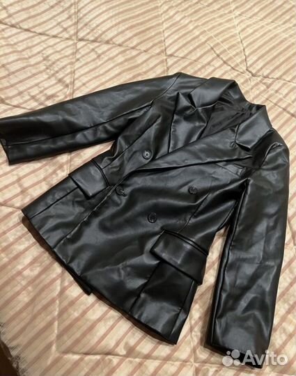 Кожаный пиджак женский zara XS