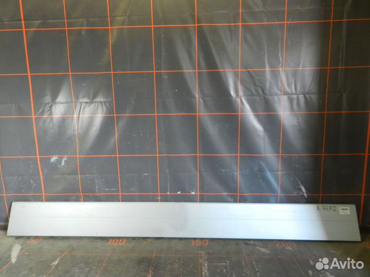 Бортовая панель для полуприцепа - MAN Wielton