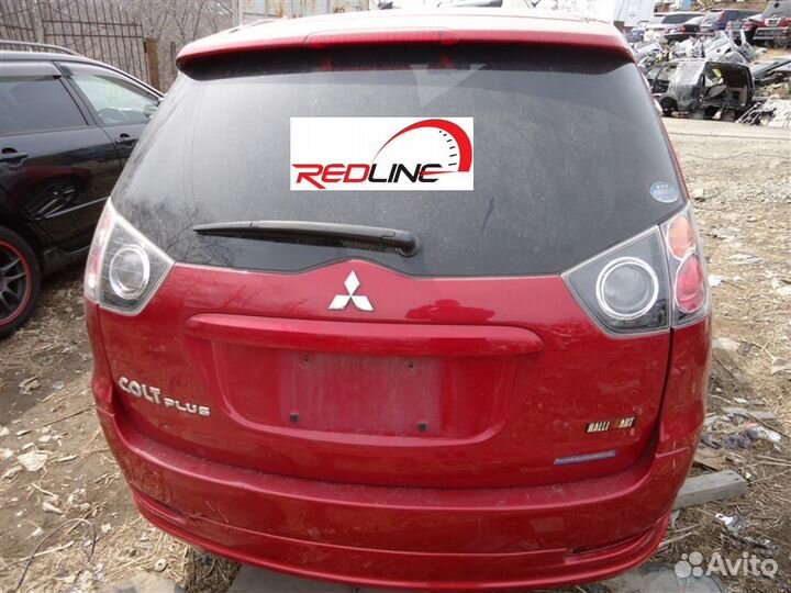 Крышка багажника Mitsubishi Colt Plus Z23 красная