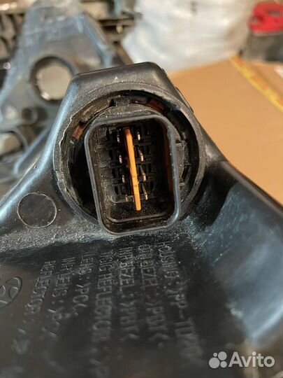 Фары на hyundai solaris 1 бу