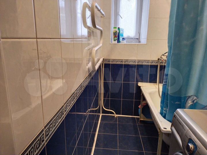 2-к. квартира, 56 м², 1/2 эт.