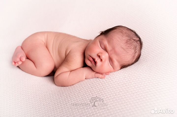 Фотосессия новорожденного