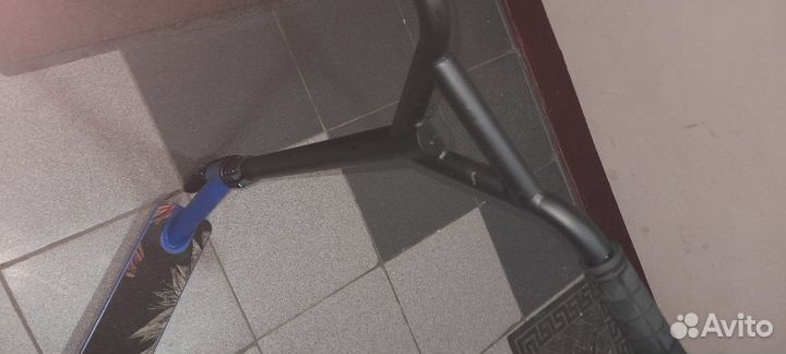 Трюковой самокат