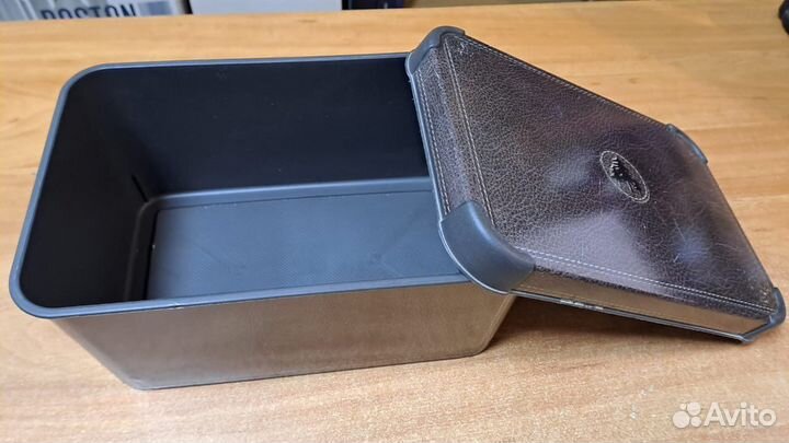 Коробка с крышкой для хранения