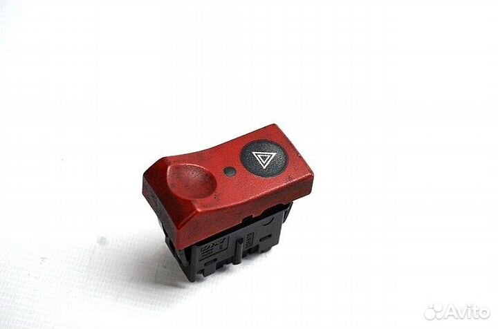 Кнопка аварийной сигнализации renault trucks Premi