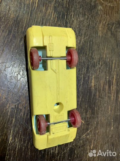 Ретро игрушка автомобиль. СССР