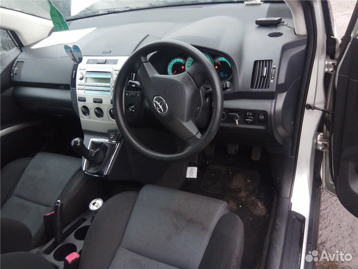 Разбор на запчасти Toyota Corolla Verso 2004-2009