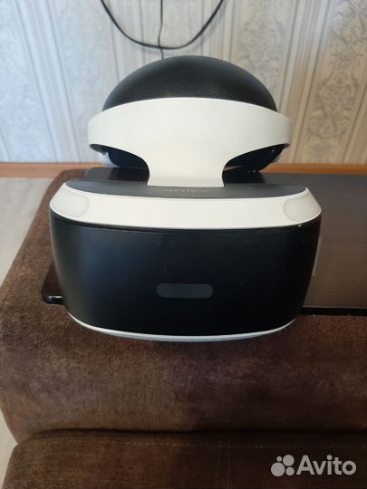 Sony playstation 4 pro 1tb и VR очки