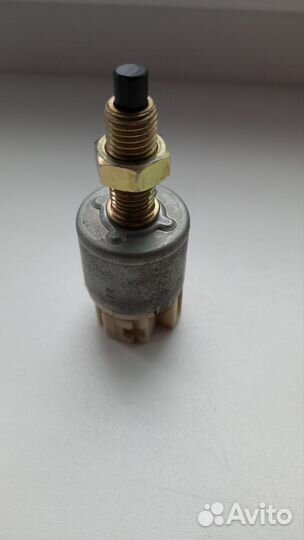 Концевик стоп сигнала