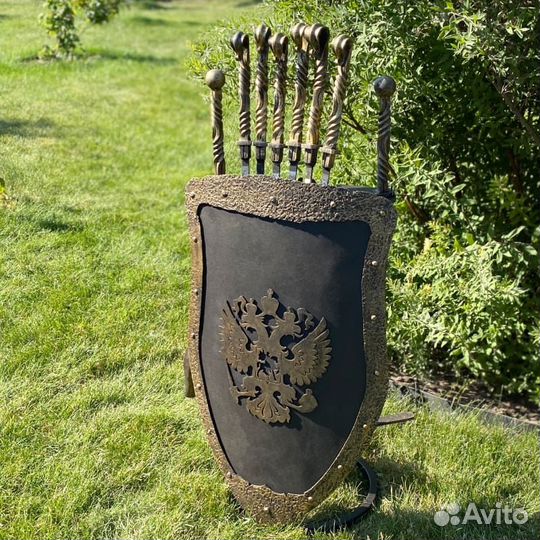 Подставка «Щит» + шампуры 6 шт + аксессуары