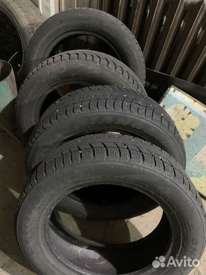 Pirelli Formula Ice 215/60 R17