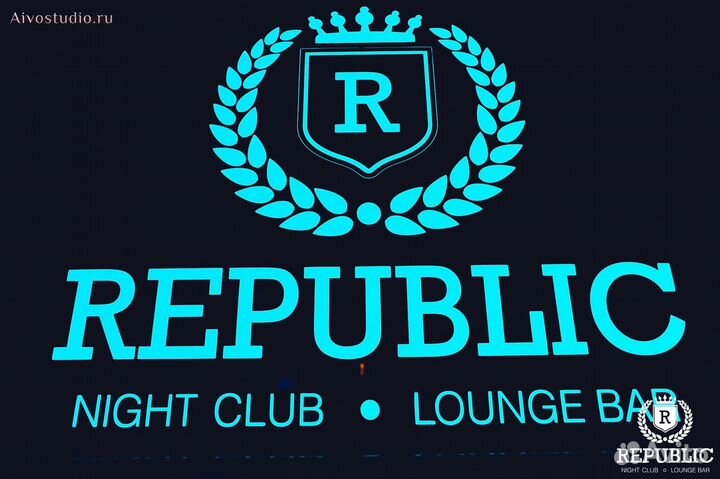 Официант в ночной клуб