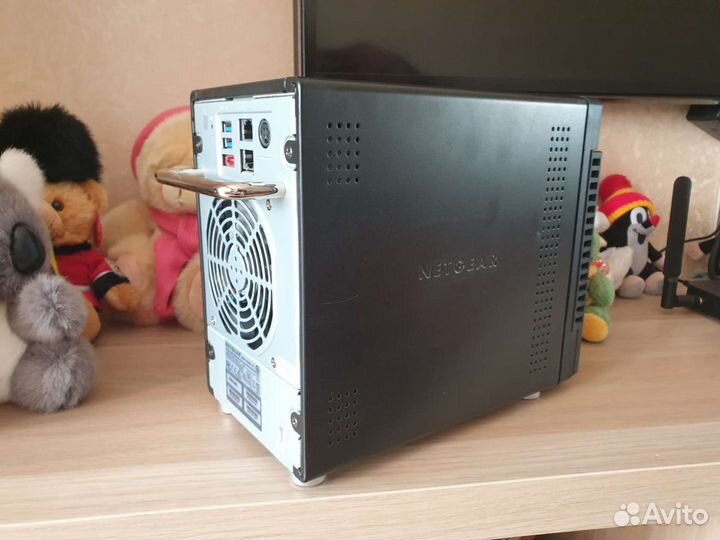 Netgear readynas 214, Black сетевое хранилище