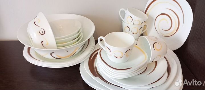 Набор столовой посуды бу 4 персоны