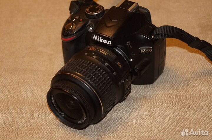 Nikon D3200 18-55 kit 15000 кадров +сумка