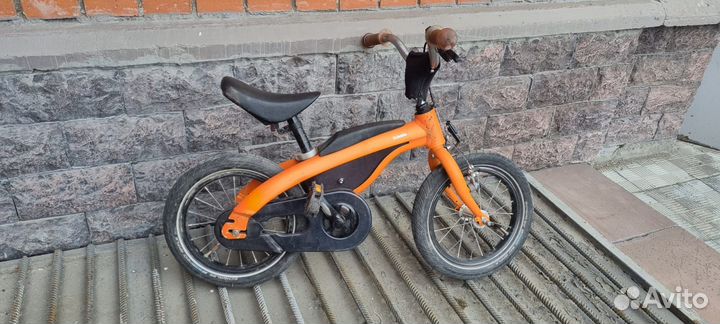 Детский велосипед - беговел BMW